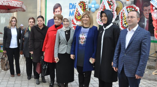 Ak Parti  Kadın Kolları’nda Baş dönemi