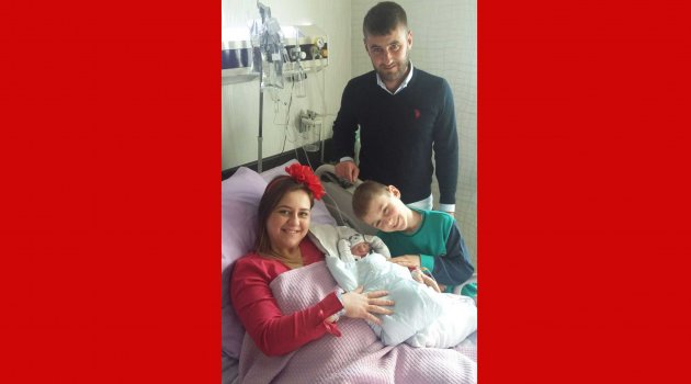 Akcan ailesinin mutlu günü