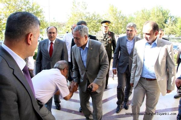Arınç: Bakanlar Kurulu Suriye Meselesini görüşecek