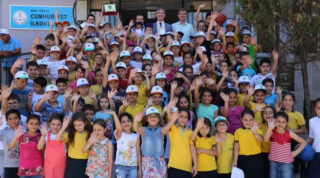 Başkan Şirin’den Öğrencilere Karne Jesti