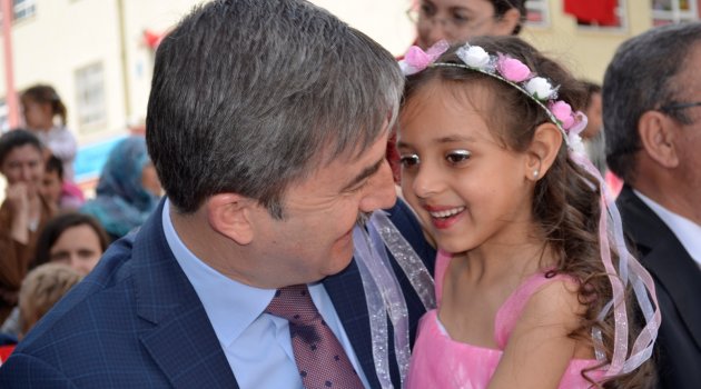 Başkan Şirin “Turgutlu Mutlu Çocuklarla Güzel”