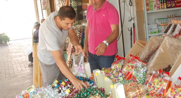 Bayram şekerleri de görücüye çıktı.