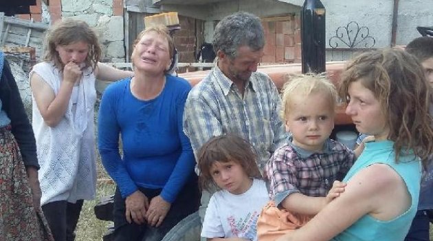 Buzdolabı patladı, 2 ev kül oldu