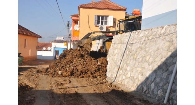 Cemevi ve Kültür Merkezinin Çevre Düzenlemesi Yapılıyor