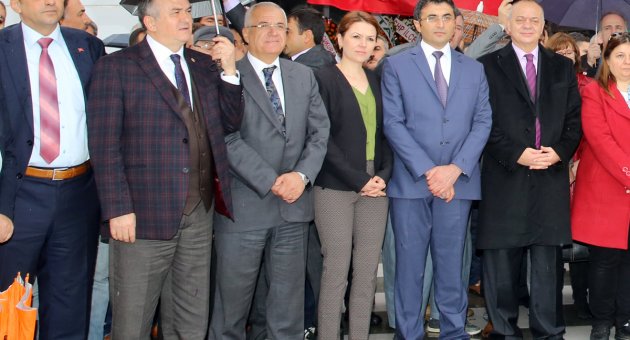 'Manisa için yapacağı çalışmalarda emrindeyiz'