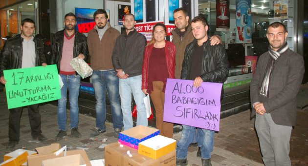 Turgutlu'da CHP'den 17 Aralık protestosu