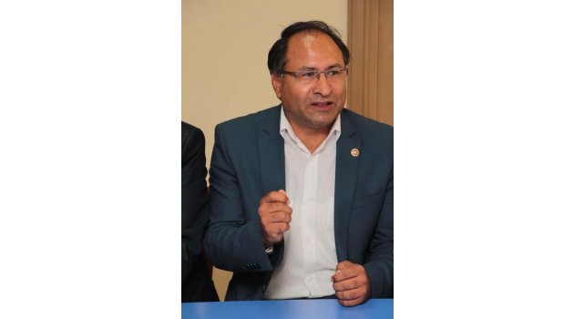 CHP'li Purçu: AKP'nin Roman adayları çakma