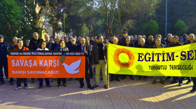 Eğitim Sen'den 'Savaşa karşı barışın tarafındayız' eylemi