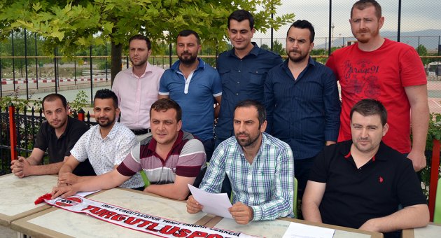 Eski futbolcu takımının başkanlığına aday oldu