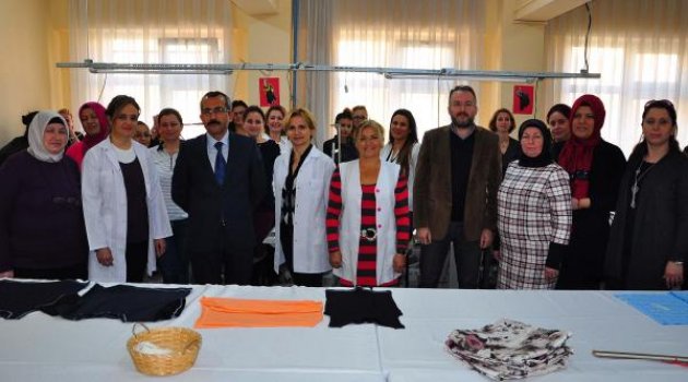 Ev hanımlarını iş sahibi yapacak kurs