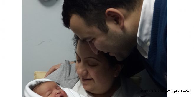 Fehmi  ve Ayşe Ömür çiftnin biricik oğulları  dünyaya geldi.