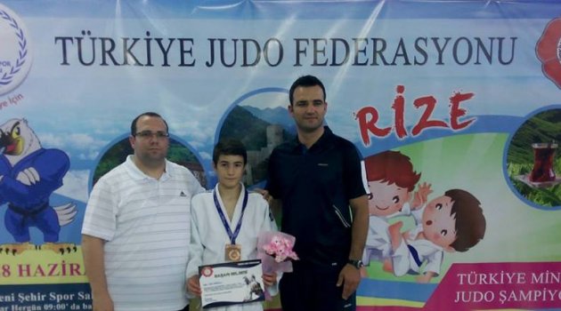 Genç Judocular Madalya ile döndü