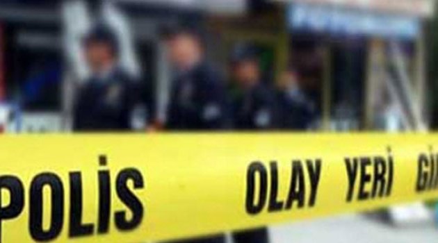Gömülü 1'i kadın 2 kişinin cesedi bulundu