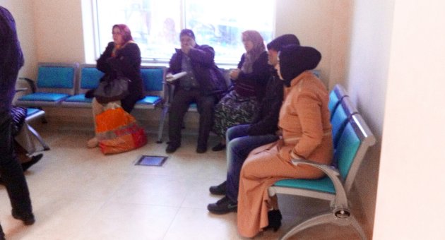 Hastalar, doktorlar, çalışanlar donuyor