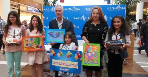 Hayalini çizdi Disneyland tatili kaptı