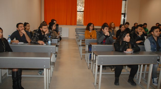 Irmak, “Gazeteci olmak,  memlekete katkı koymaktır”
