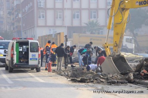 İş makinesi doğalgaz borusunu deldi