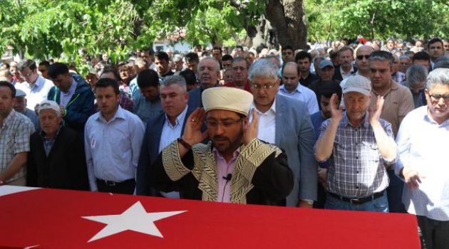Kalbine yenilen emniyet müdürü son yolcuğuna uğurlandı