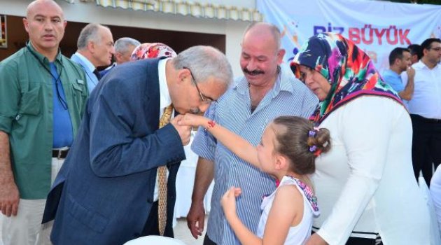Kimsesiz çocuklara Vali şefkati