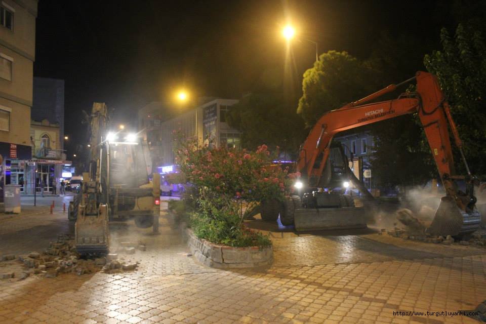Koza Pazarı meydanı yenileniyor
