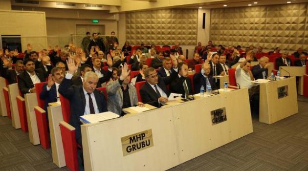 Manisa Büyükşehir Meclisi'nde AK Parti çoğunluğunu kaybetti