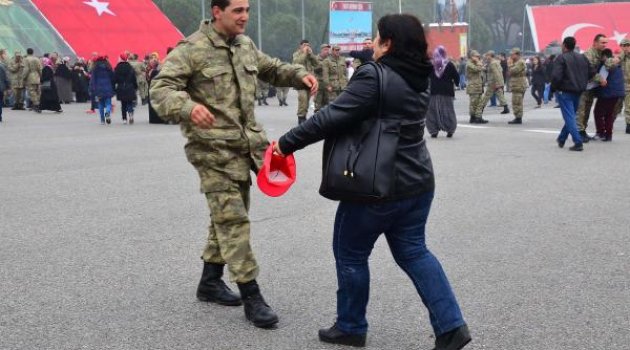 Manisa'da acemi erler törenle yemin etti