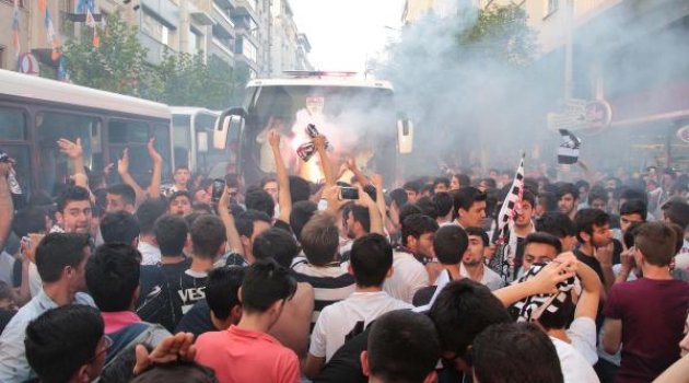 Manisaspor'da şampiyonluk coşkusu sokaklara taştı