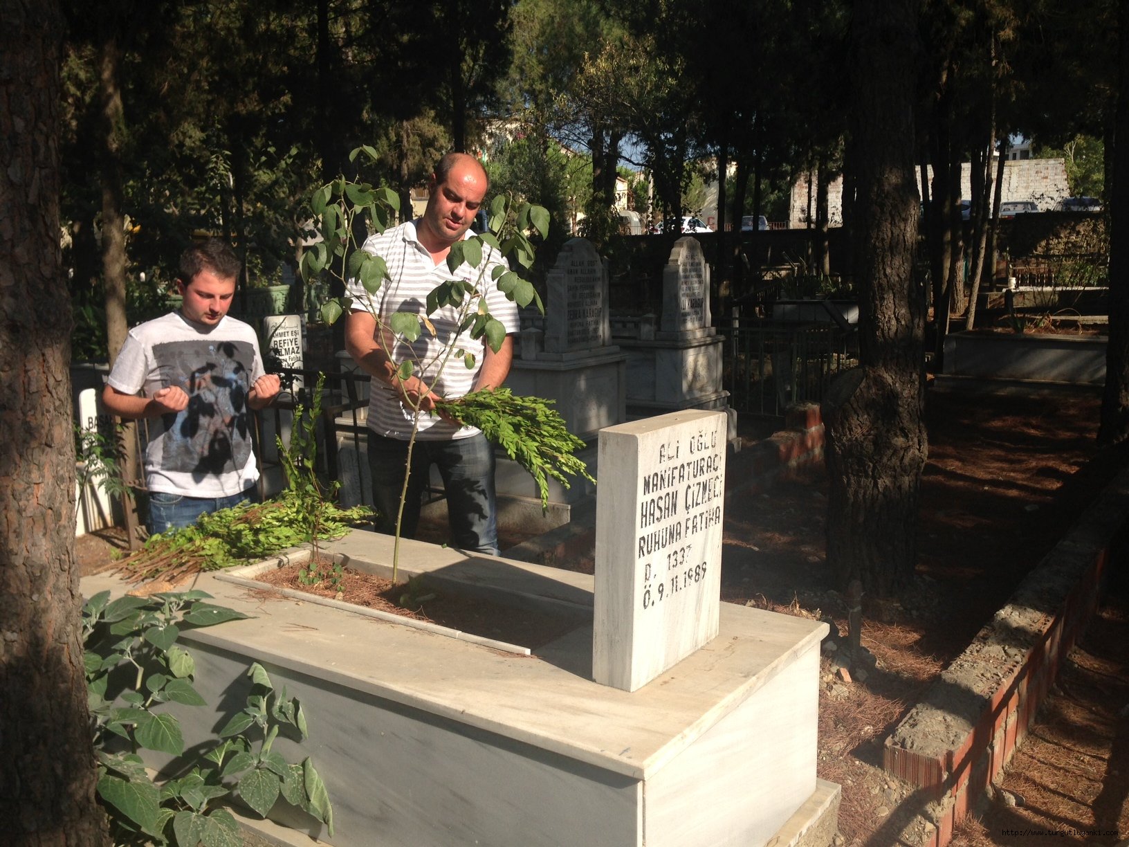 Mezarlıklar doldu taştı