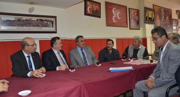 MHP'li Akçay bir günde 2 İlçe 3 köyü ziyaret etti
