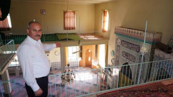 Mihrabı yanlış cami yıkılacak