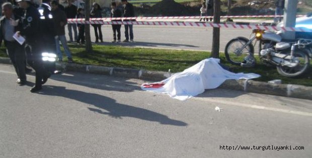Motosiklet kazasında kasksız öldü, kask takılı yaralı kurtuldu