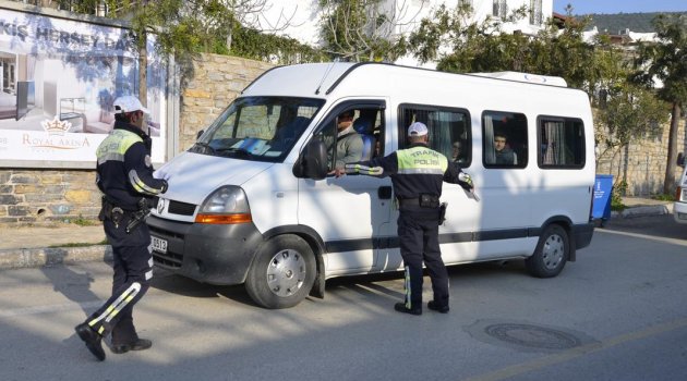 Öğrenci servisleri ve dolmuşlara daha  sıkı denetim