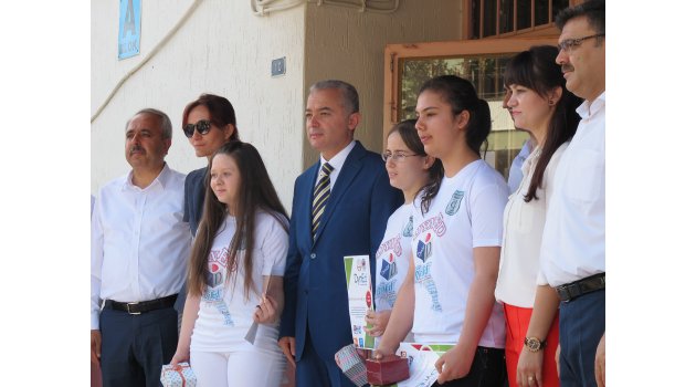 Öğrenciler, proje sertifikalarını Kaymakam Turan’dan aldı