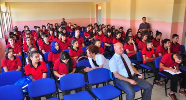 Öğrencilere Bonzai semineri
