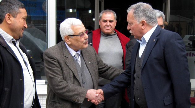 Orhan; Yörüklerin Kongresine Katıldı