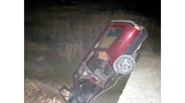 Otomobil sulama kanalına uçtu: 1 yaralı