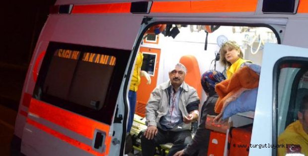 Otomobil TIR'a arkadan çarptı:1 yaralı