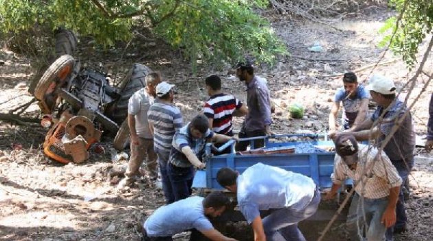 Piknik yolunda traktör kazası: 1 ölü, 12 yaralı