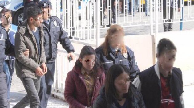 PKK'nın sözde Ege sorumlusu, 8 kişiyle yakalandı