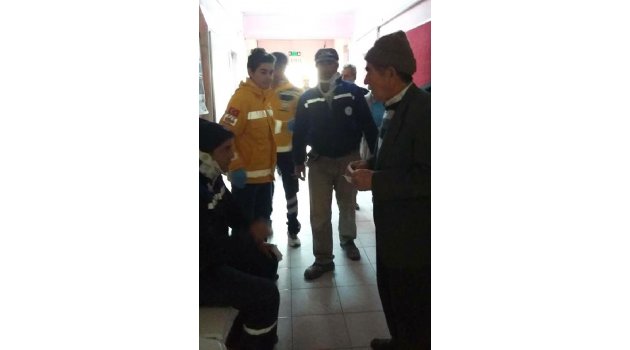 Resmi kamyonet takla atınca 6 belediye işçisi yaralandı