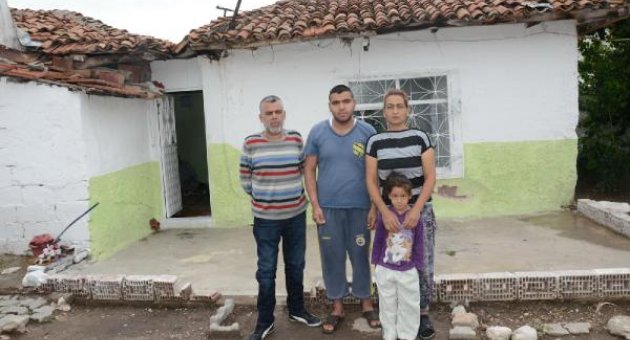 Sedef hastası Okan tedavisi için destek  bekliyor
