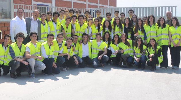 Sektörün işleyişini yerinde görme şansı yakaladılar.