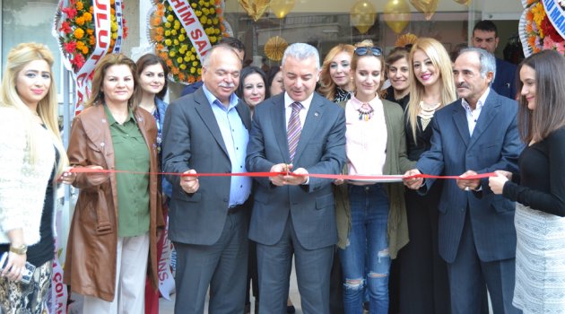 Senem's Citiy Bayan giyim hizmete girdi