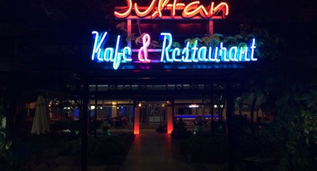 Sultan Kafe yenilenen yüzüyle hizmette