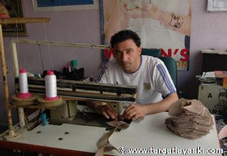 Ayakkabı tamirciliği de yok olma aşamasında