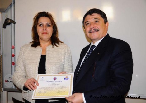 Tanrıverdi: 3 adaydan biri kadın olacak