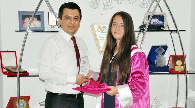 TEOG Türkiye 1’incisi Kocatürklü Betül Yazıcı
