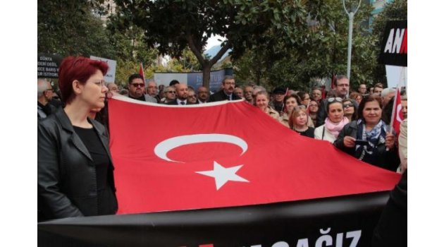 'Teröre Alışmayacağız' eylemi
