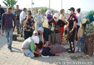 Traktörden düşen 4 tarım işçisi yaralandı