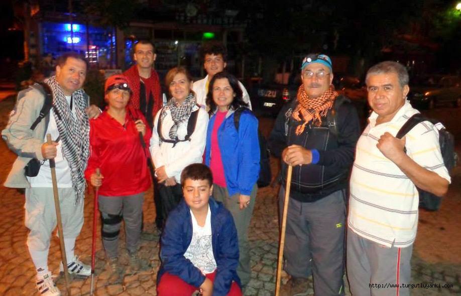 TURDAK’la Bozdağ’a gece tırmanışı